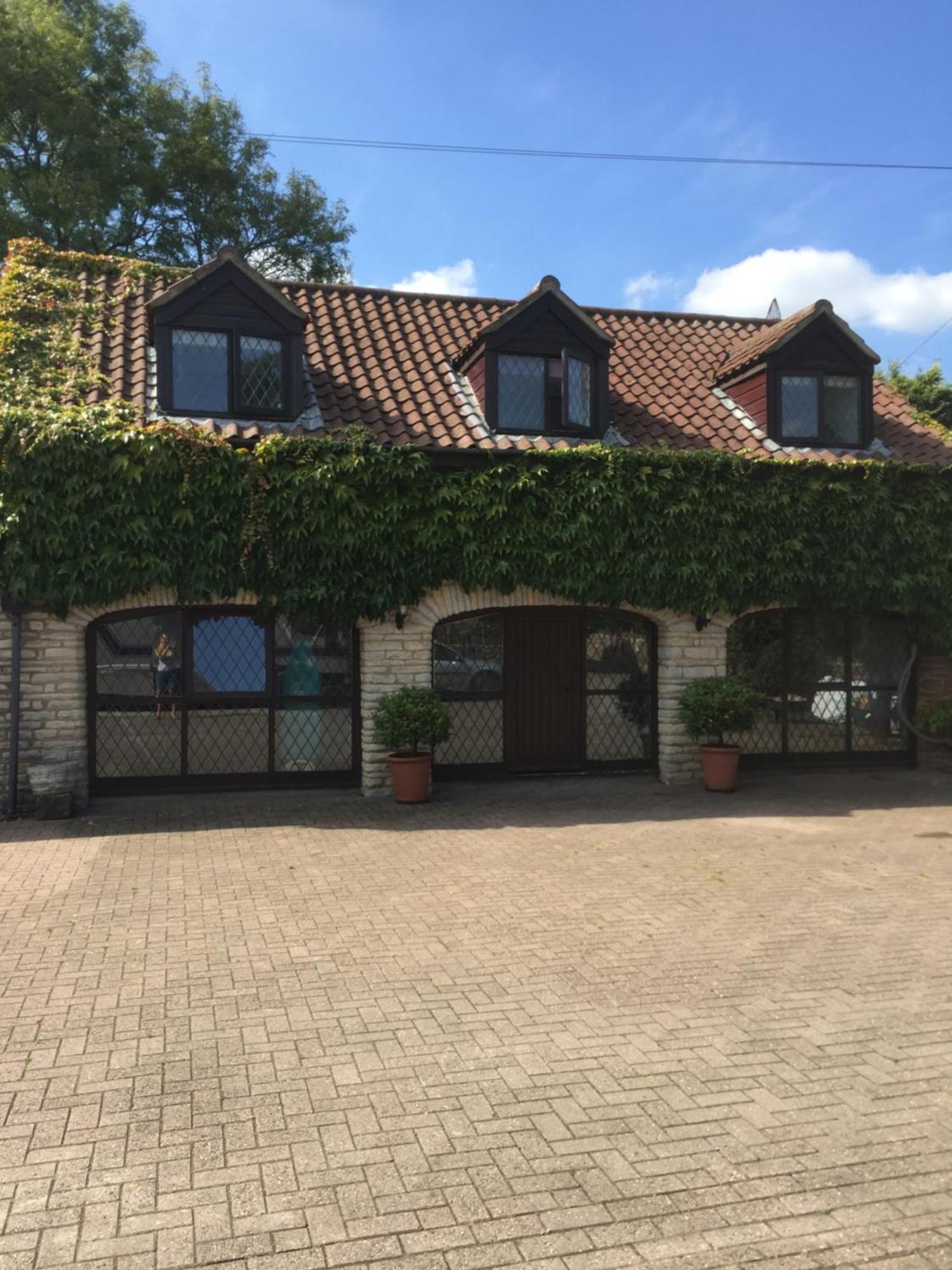 The Old Coach House At Byre House Villa Coalpit Heath ภายนอก รูปภาพ